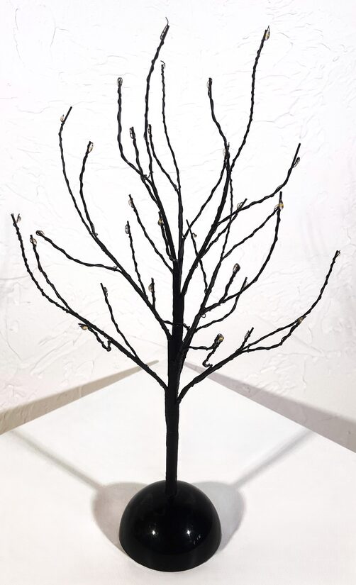 Melna galda lampa